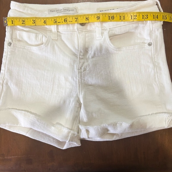 - Anthropology pilcro Cream Denim Shorts Sz 26 - Picture 11 of 11